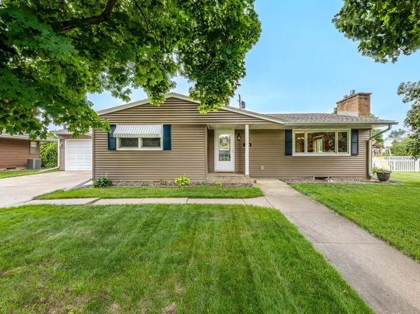 2210 Sisson DRIVE, La Crosse, WI 54601