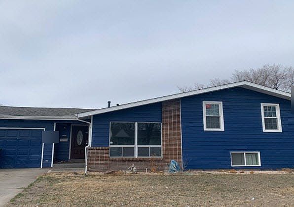 1st image of 213 Cherry St