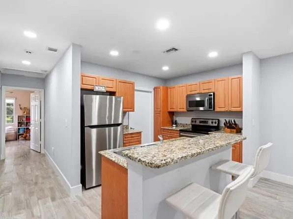 6685 Old Farm Trl, Boynton Beach, FL 33437