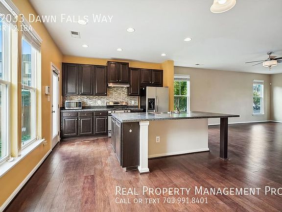 5th image of 12033 Dawn Falls Way