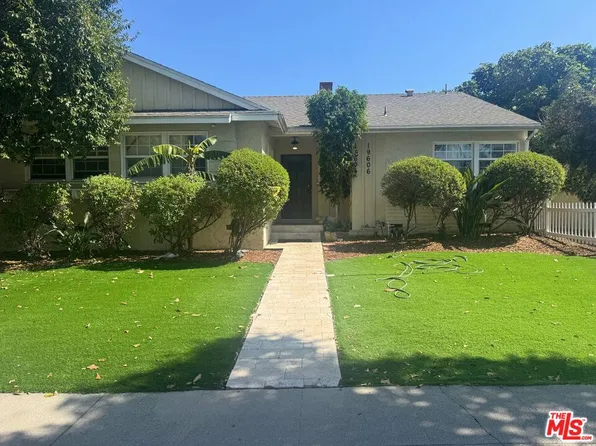19604 Victory Blvd, Reseda, CA 91335