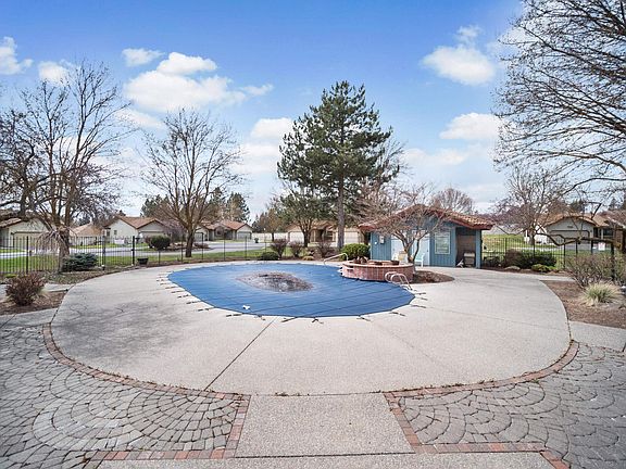 5th image of 3720 S Alder Cir