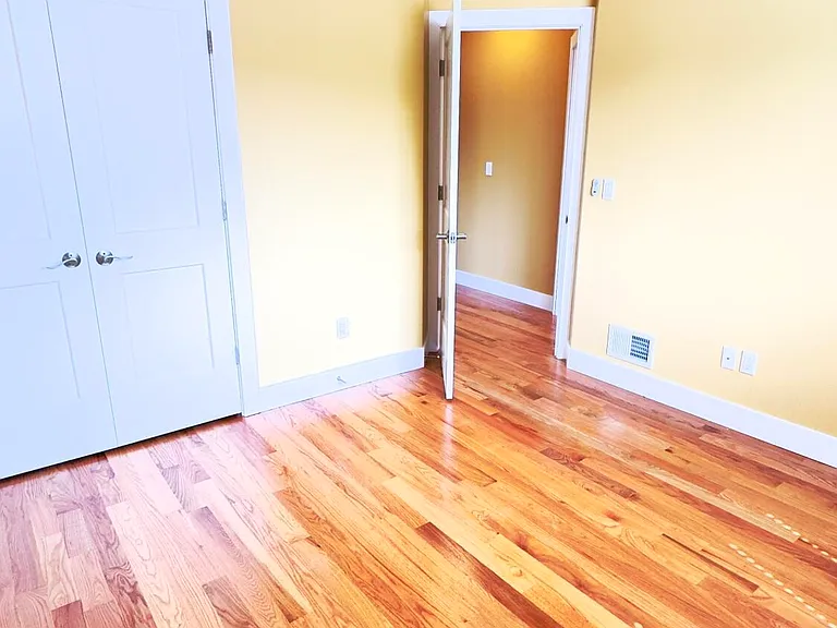 471 Stewart Ave #2 — Photo 18