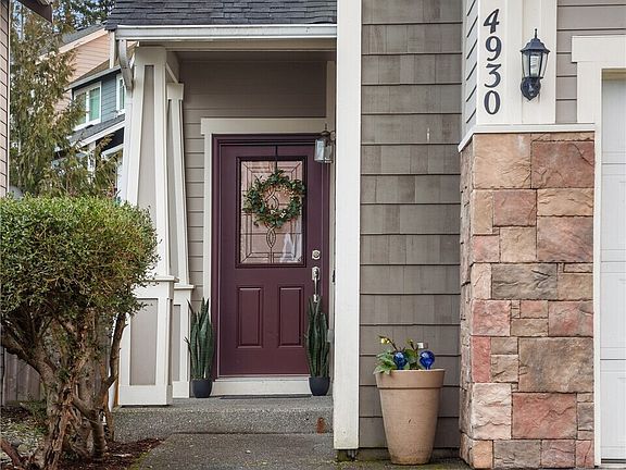 3rd image of 4930 Diana Court SE