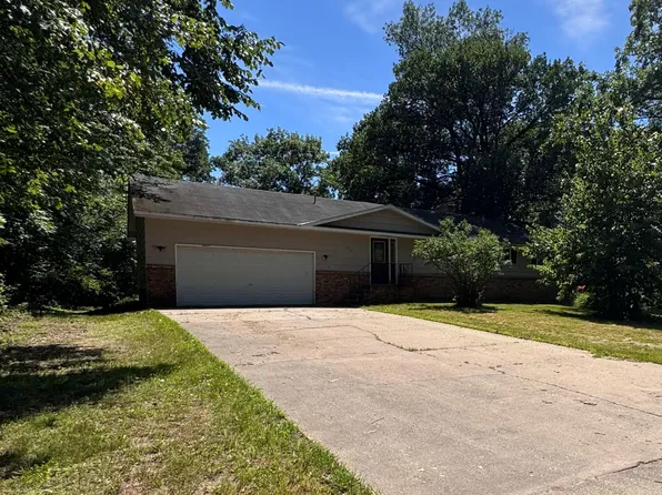 8781 Dorothy Ave, Brainerd, MN 56401