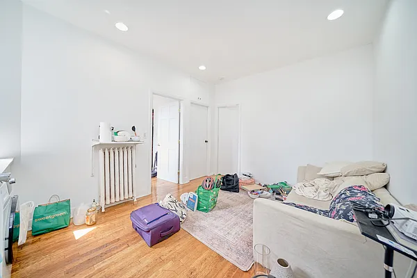 Rented by Living New York | media 10