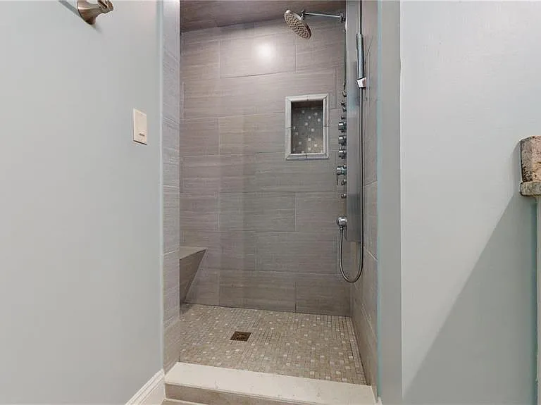 202 Pine Cone Trl — Photo 29