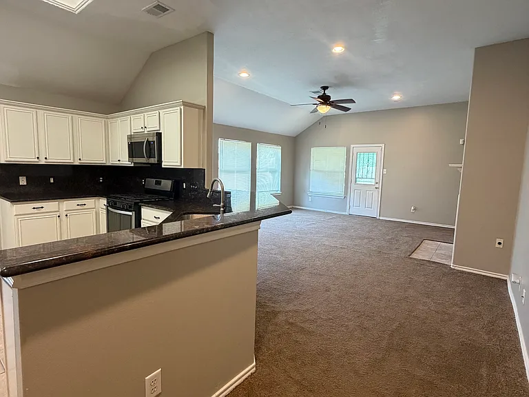 9119 Melody Park Ln — Photo 6