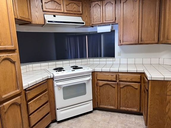 3rd image of 9145 La Maison Cir