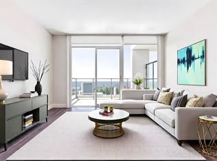 570 Emerson St #2808, Coquitlam, BC V3J 0G3