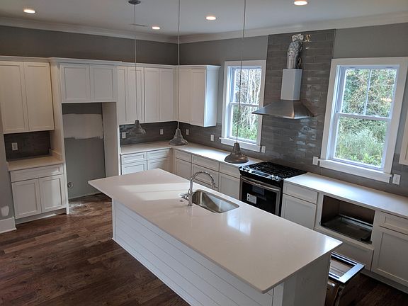 5th image of 3468 Acorn Drop Ln
