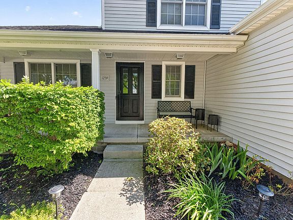 5th image of 1239 Bay Laurel Dr