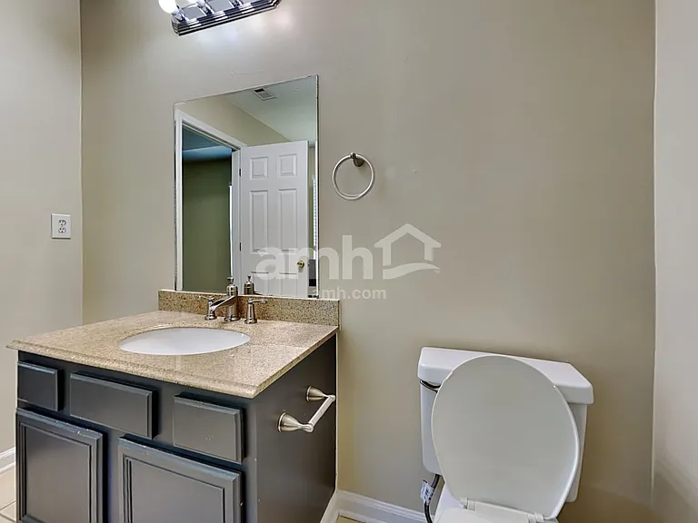 4855 Lake Park Ter — Photo 11