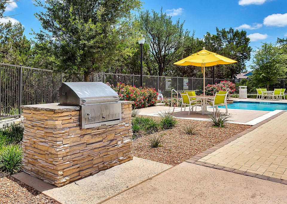 Poolside Grilling Area