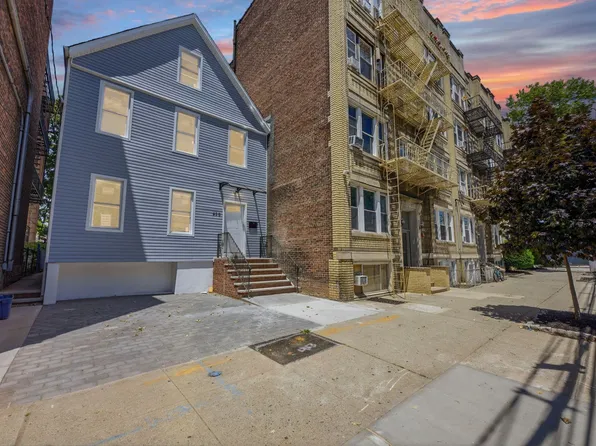 429 Kennedy Boulevard image 1 of 37