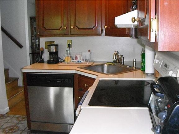3rd image of 2603 Dairy Ln