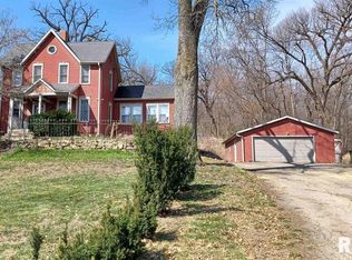 610 N Bluff Blvd, Clinton, IA 52732