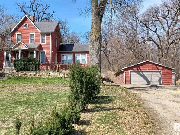 610 N Bluff Blvd, Clinton, IA 52732