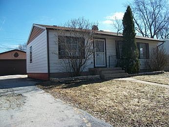 1st image of 22225 Yates Ave