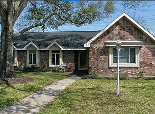 9411 Greenwillow Dr, Houston, TX 77096