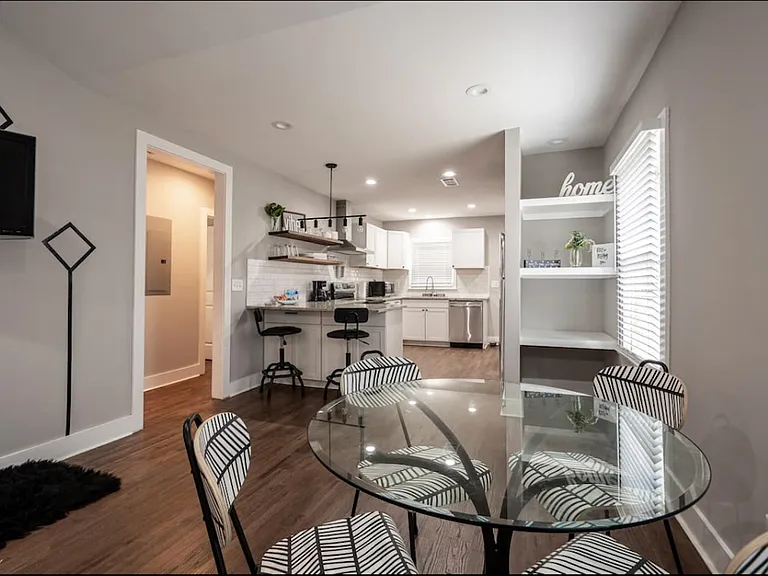1137 Martin Luther King Jr Dr NW — Photo 6