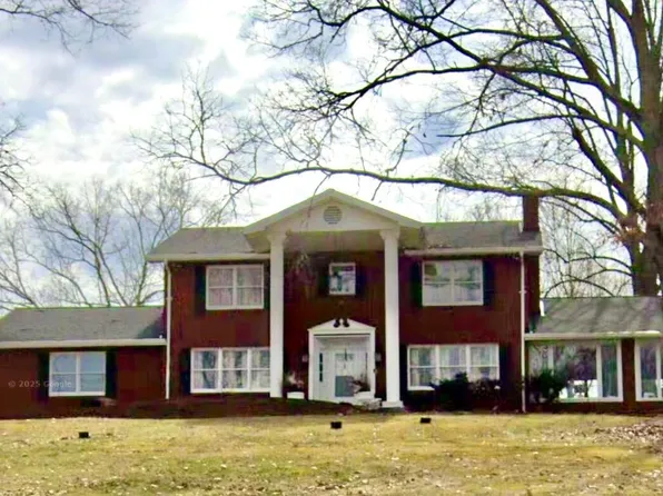 11516 Frederick Rd, Coeburn, VA 24230