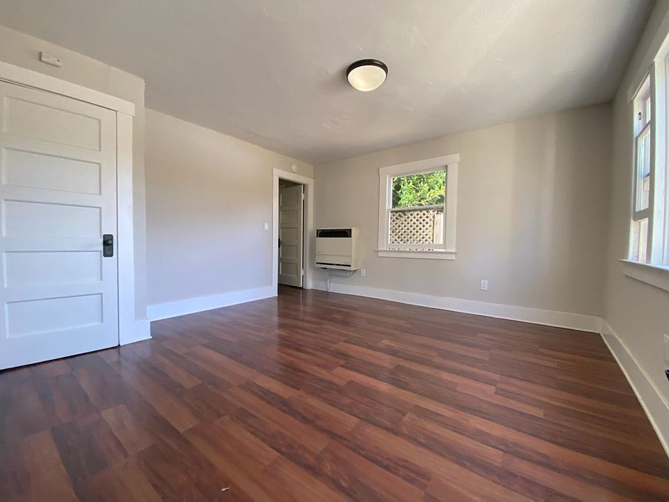 1st image of 1826 1/2 Loma St APT 2