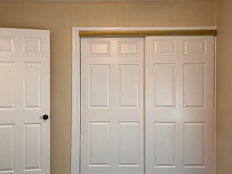 2067 N Columbia Ave — Photo 15
