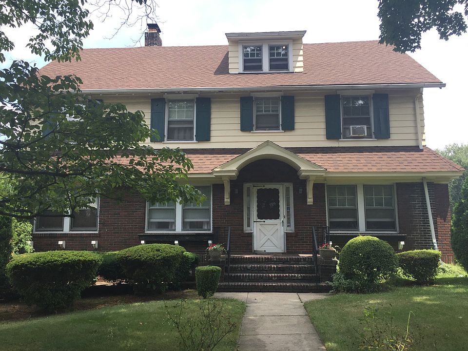 1st image of 487 Park Ave #495
