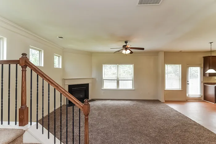 1479 Wilford Dr NE — Photo 6