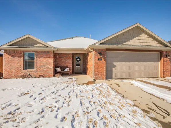 525 Brooke St, Springdale, AR 72762