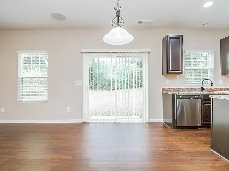 4004 Alicia Ln — Photo 6