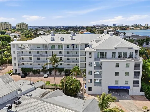 140 Palm ST #211, MARCO ISLAND, FL 34145