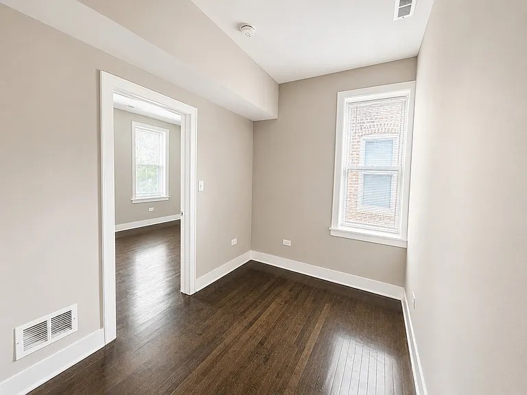 5409 S Winchester Ave #3R — Photo 11