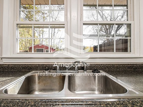 5312_004_kitchen_4.jpg