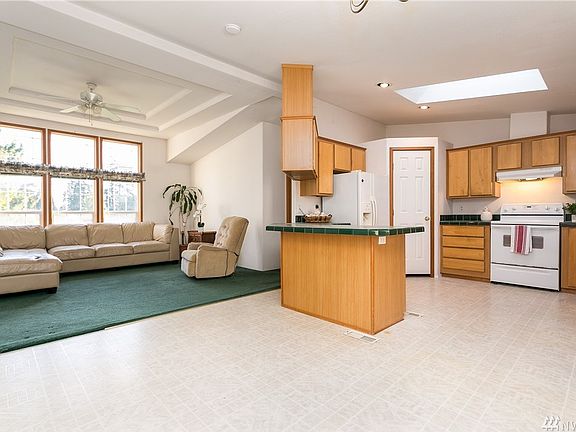 3rd image of 5757 Salish Rd