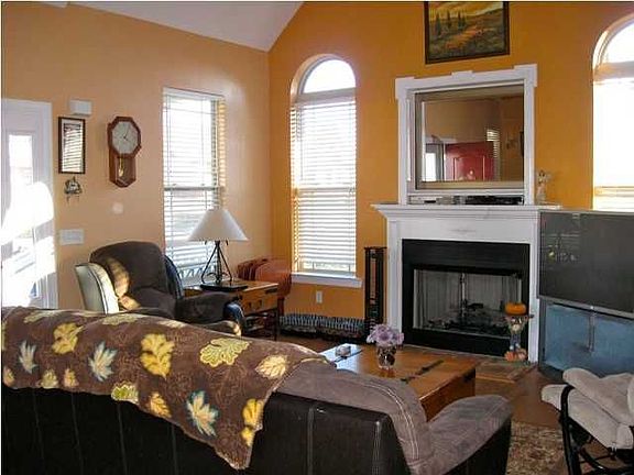 2nd image of 9581 Sweet Gum Ln