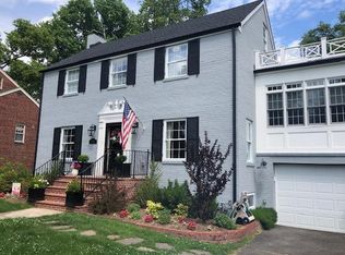 2835 Brook Dr, Falls Church, VA 22042