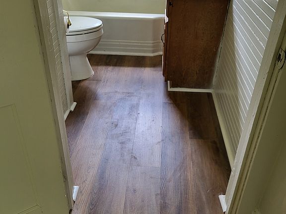 5th image of 720 Peyton Ave