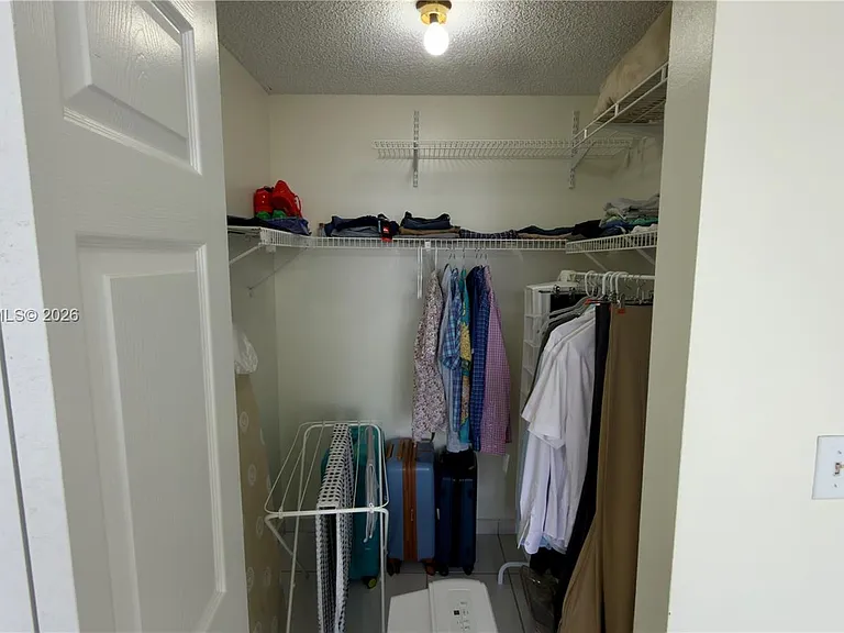 16909 N Bay Rd #907 — Photo 16
