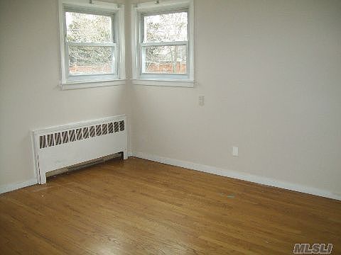 3rd image of 31 Evelyn Ln