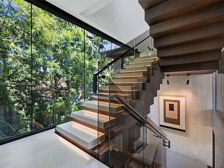 508 W Dilido Dr — Photo 27
