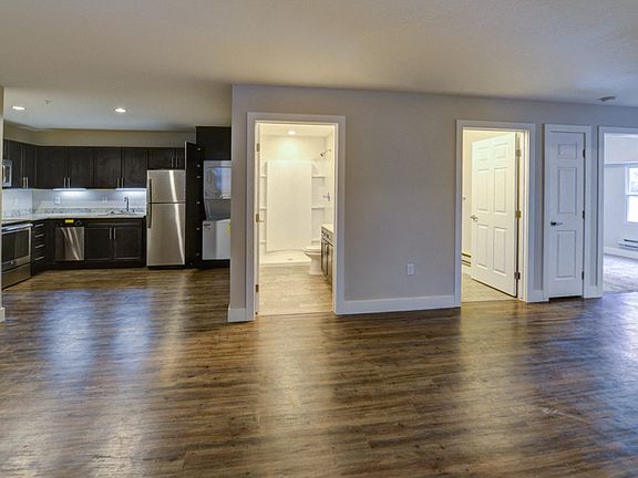 2nd image of 2885 E Aurora Ave #6-2