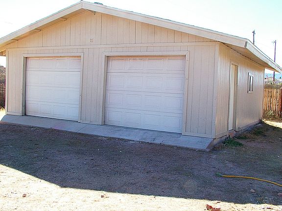 Detached Garage in Rear Yard