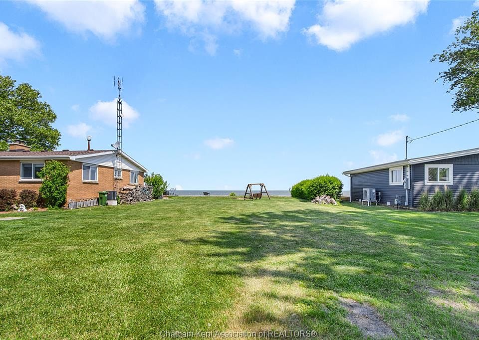 1st image of 85 Island Cres