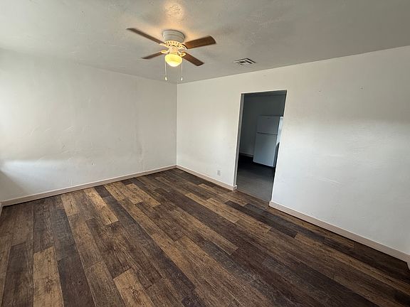 2nd image of 1009 S Wells St