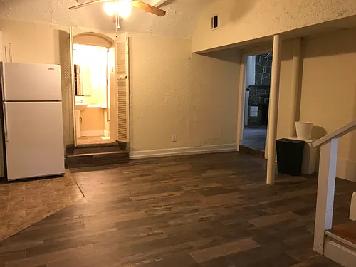 1049 Vance Ave NE Photo 1