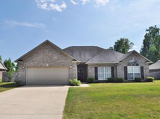 5977 Vermelle Dr, Tupelo, MS 38801