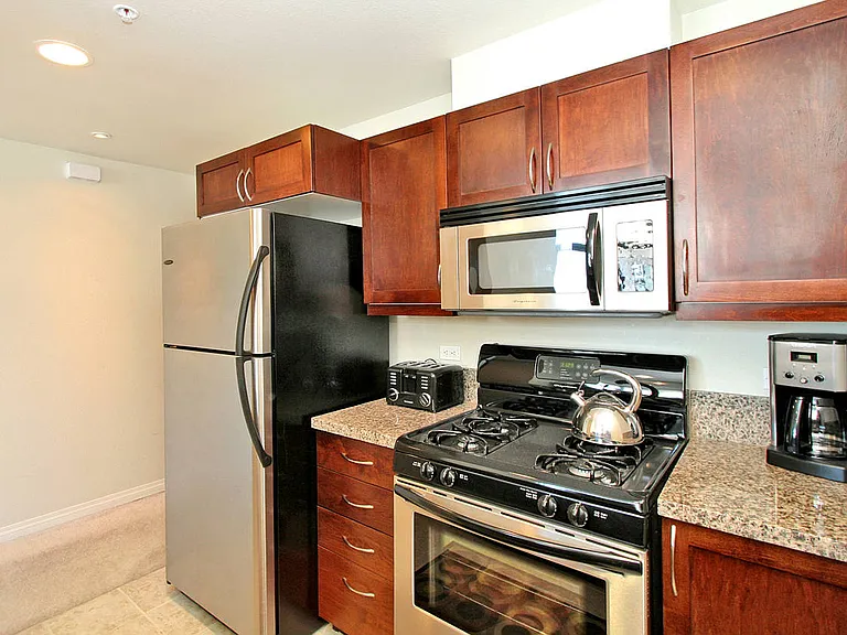 530 K St #618 — Photo 4