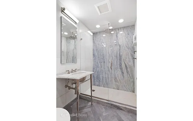 Sold by Douglas Elliman | media 27